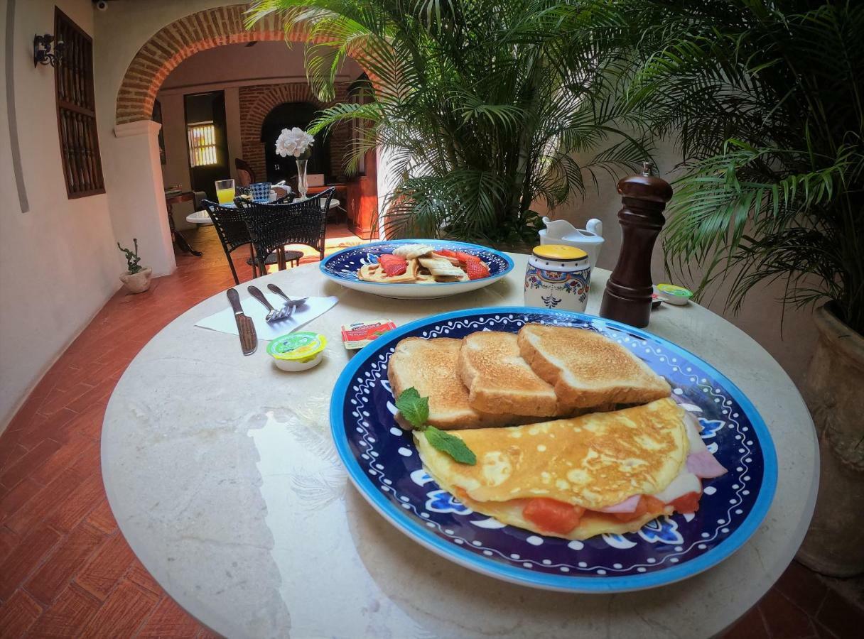 Columbus House Bed and breakfast 2*