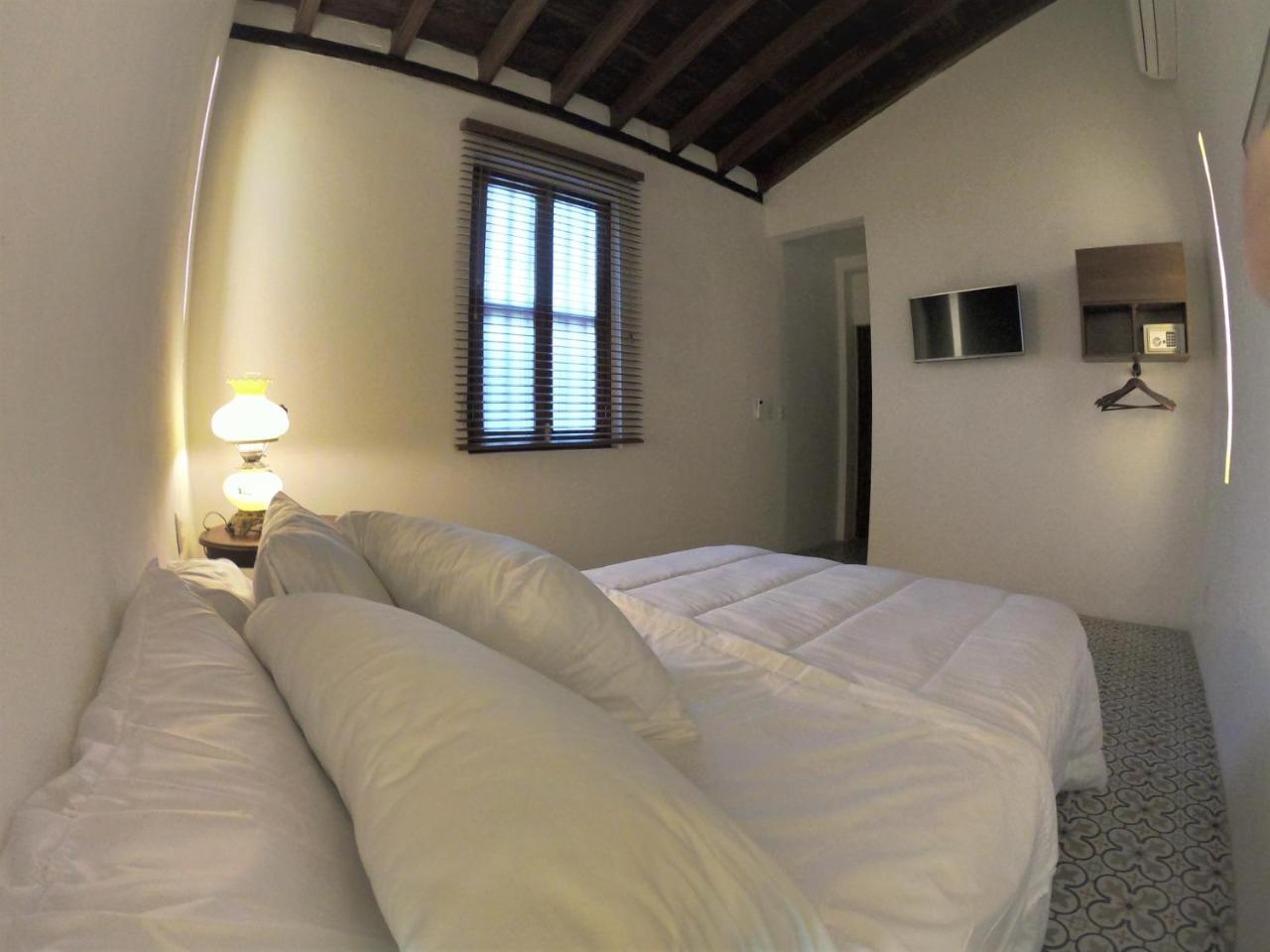 Columbus House Bed and breakfast 2*