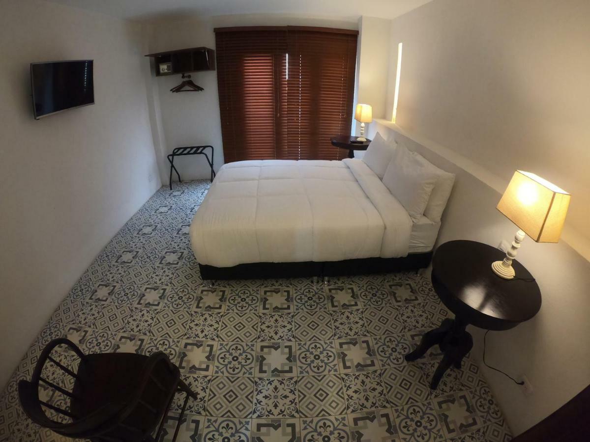 Columbus House Bed and breakfast 2*